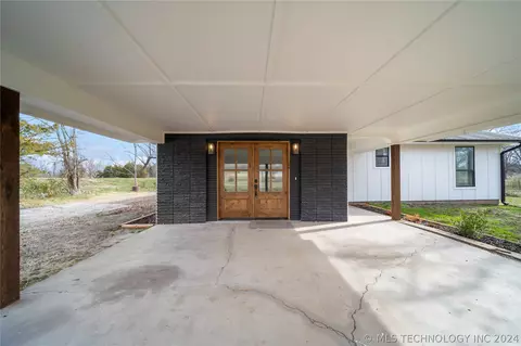 25400 Wilson Rd, Henryetta, OK 74437 photo 9