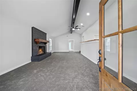 25400 Wilson Rd, Henryetta, OK 74437 photo 8