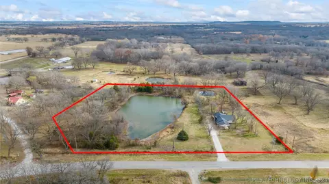 25400 Wilson Rd, Henryetta, OK 74437 photo 4