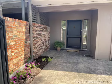 2126 E 60th Court S 3, Tulsa, OK 74105 photo 2