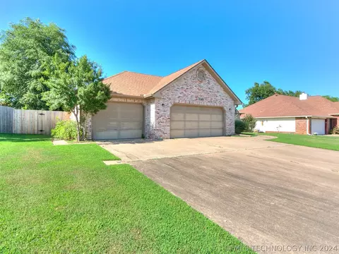 6400 E Commercial St, Broken Arrow, OK 74014 photo 8