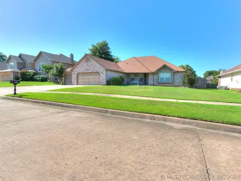 6400 E Commercial St, Broken Arrow, OK 74014 photo 3