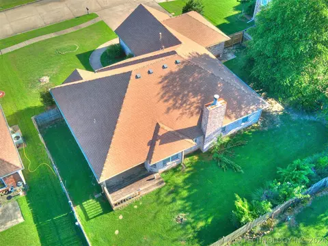 6400 E Commercial St, Broken Arrow, OK 74014 photo 2