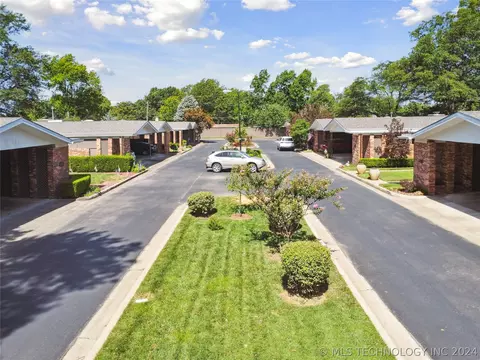 2120 E 60th Street J2, Tulsa, OK 74105 photo 41