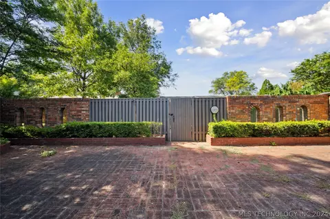 2120 E 60th Street J2, Tulsa, OK 74105 photo 33