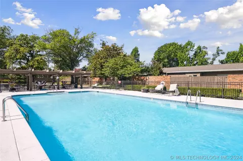 2120 E 60th Street J2, Tulsa, OK 74105 photo 36