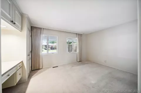 2120 E 60th Street J2, Tulsa, OK 74105 photo 30