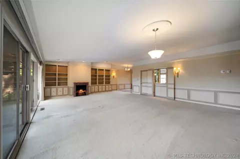 2120 E 60th Street J2, Tulsa, OK 74105 photo 7