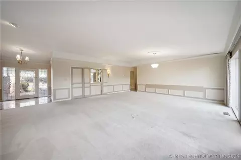 2120 E 60th Street J2, Tulsa, OK 74105 photo 20