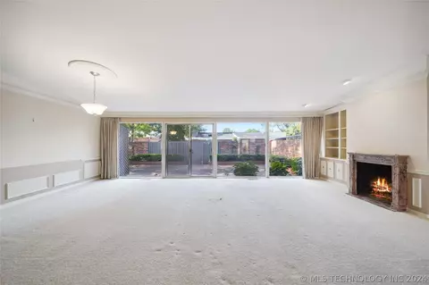 2120 E 60th Street J2, Tulsa, OK 74105 photo 8