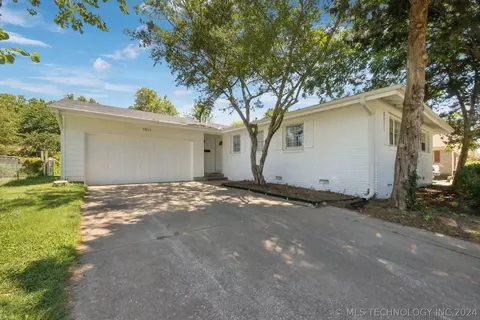 1511 E 60th Pl, Tulsa, OK 74105