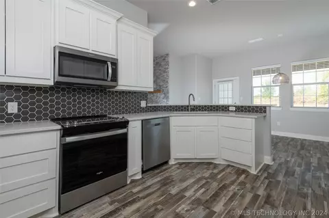 106 8th Ave, Colbert, OK 74733 photo 13