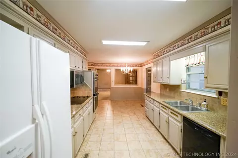 2413 Timber Ter, Ada, OK 74820 photo 14