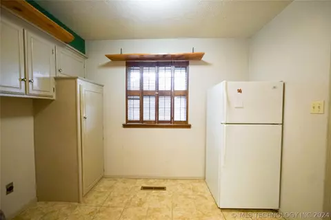 2413 Timber Ter, Ada, OK 74820 photo 17
