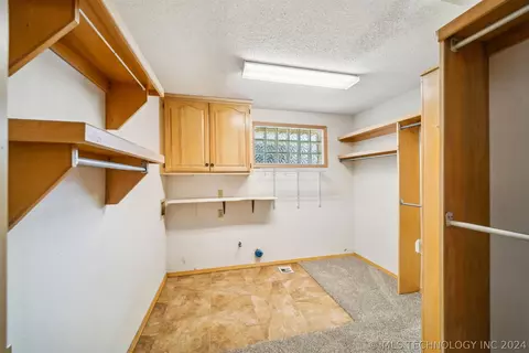 8732 E 39th St, Tulsa, OK 74145 photo 15