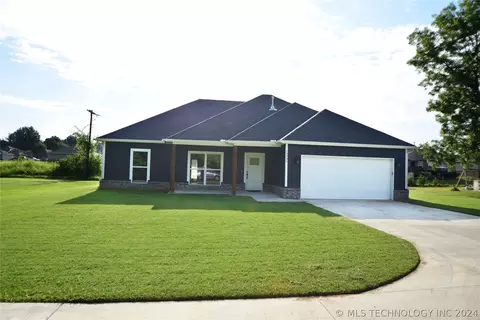 14935 S 279th East Ave, Coweta, OK 74429