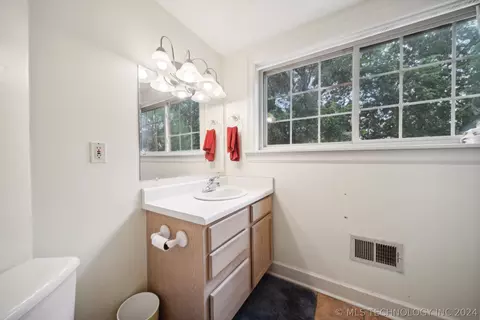3420 E Archer St, Tulsa, OK 74115 photo 27