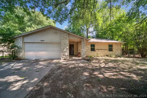 28471 E 138th St S, Coweta, OK 74429