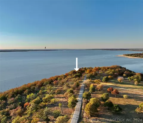 180 Patriot Pointe, Eufaula, OK 74432 photo 2