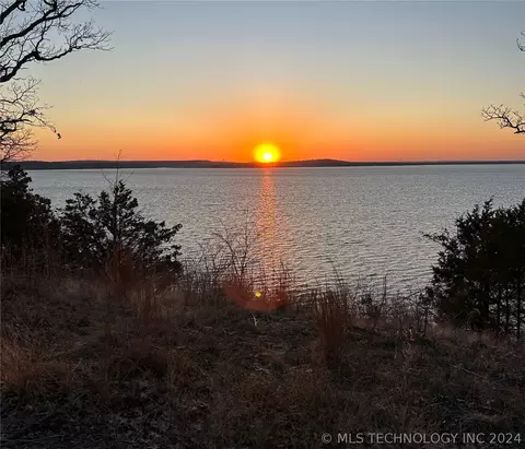 180 Patriot Pointe, Eufaula, OK 74432 photo 3
