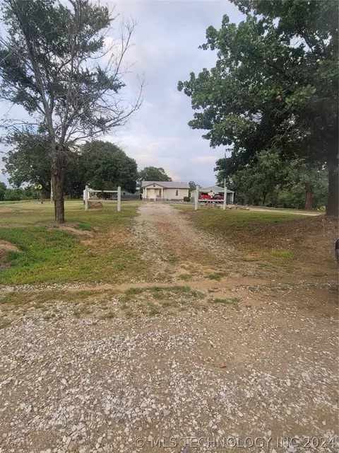 102899 S 4270 Rd, Checotah, OK 74426 photo 4