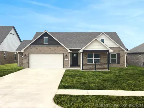 27818 E 107th St S, Coweta, OK 74429