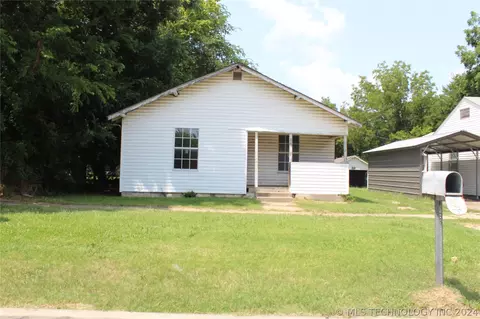 810 W 10th, Ada, OK 74820 photo 1