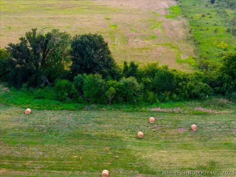 102 N 4070 Rd, Checotah, OK 74426 photo 17