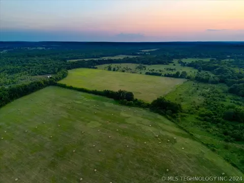 102 N 4070 Rd, Checotah, OK 74426 photo 4