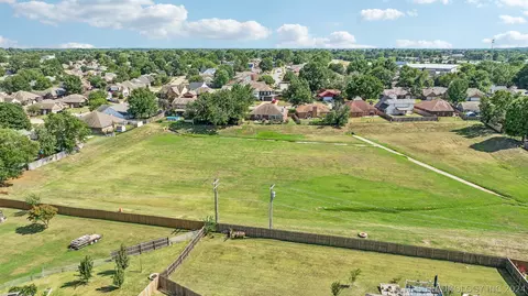 1305 E 134th St, Glenpool, OK 74033 photo 52