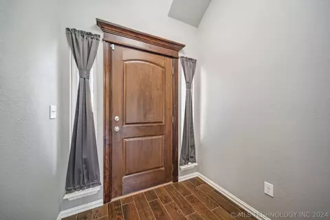 1305 E 134th St, Glenpool, OK 74033 photo 9