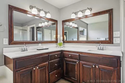 1305 E 134th St, Glenpool, OK 74033 photo 32