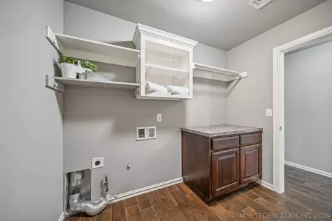 1305 E 134th St, Glenpool, OK 74033 photo 40
