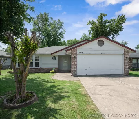13610 E 19th Pl, Tulsa, OK 74108