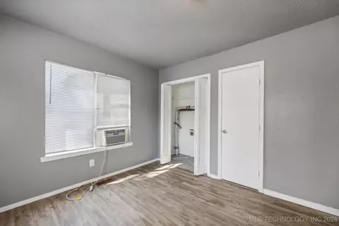 6710 E 8th St, Tulsa, OK 74112 photo 11