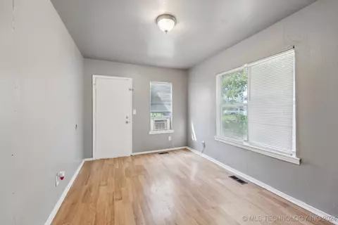 6710 E 8th St, Tulsa, OK 74112 photo 13