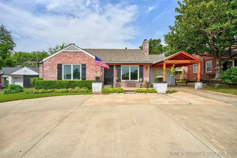 2416 S Utica Ave, Tulsa, OK 74114
