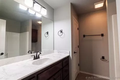 7502 E Jackson Pl, Broken Arrow, OK 74014 photo 5