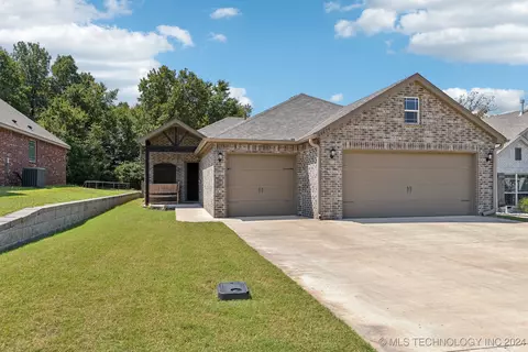 26624 E 143rd St S, Coweta, OK 74429