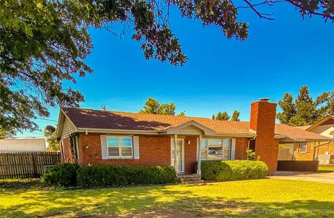 2317 E Main St, Cushing, OK 74023 photo 1