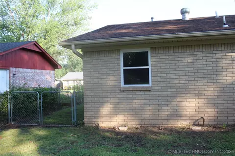 309 W Lanternwick Ln S, Pryor, OK 74361 photo 4