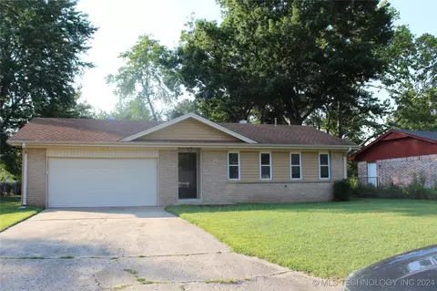 309 W Lanternwick Ln S, Pryor, OK 74361