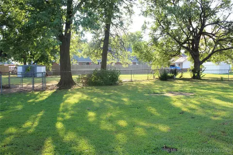 309 W Lanternwick Ln S, Pryor, OK 74361 photo 6