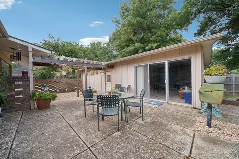 5813 E 62nd Pl, Tulsa, OK 74136 photo 3