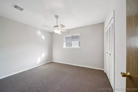 5813 E 62nd Pl, Tulsa, OK 74136 photo 22