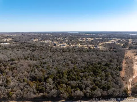4 S Dobbs Rd, Harrah, OK 74857 photo 5