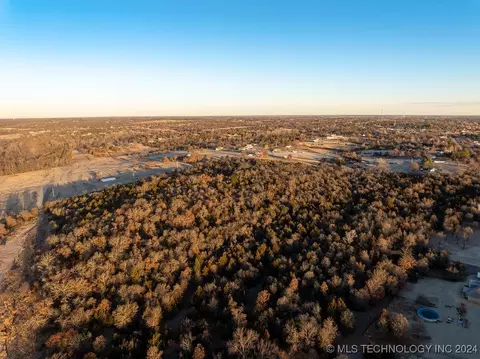 4 S Dobbs Rd, Harrah, OK 74857 photo 36