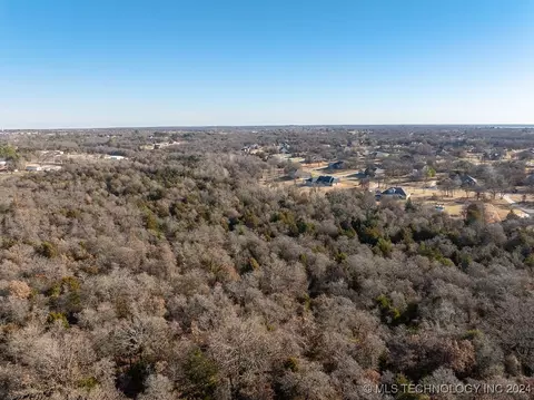 4 S Dobbs Rd, Harrah, OK 74857 photo 24