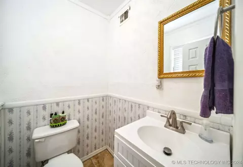 6730 E 8th St, Tulsa, OK 74112 photo 23