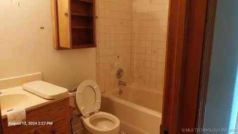 9305 E 48th St, Tulsa, OK 74145 photo 13